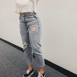 American eagle cropped mom jeans high waisted